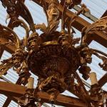 Mosazný lustr s ověsky Mosazný lustr s ověsky