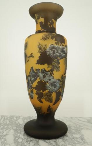 Velká váza typu Gallé v 56 cm Velká váza typu Gallé v 56 cm