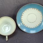 Šálek s podšálkem, květinový dekor  Šálek s podšálkem, květinový dekor