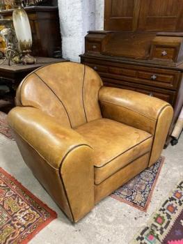 Klubové kožené křeslo  Klubové kožené křeslo