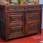 Neorenesanční komoda z masivního dubu cca 1800 Neorenesanční komoda z masivního dubu cca 1800