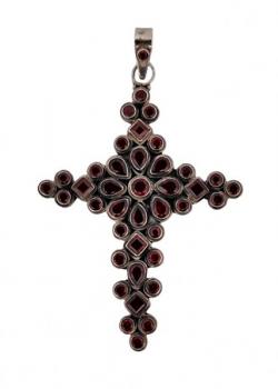 STŘÍBRNÝ MASIVNÍ PŘÍVĚS - GRANÁTOVÝ KŘÍŽ STŘÍBRNÝ MASIVNÍ PŘÍVĚS - GRANÁTOVÝ KŘÍŽ