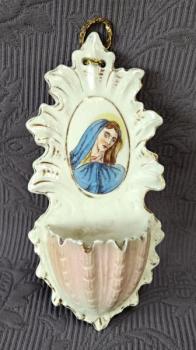 Kropenka s figurálním motivem - Panna Marie Kropenka s figurálním motivem - Panna Marie