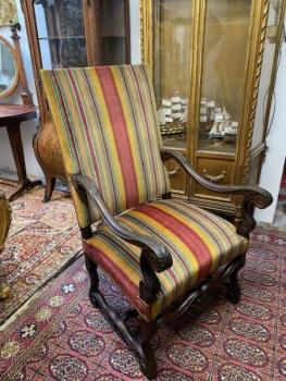 Křeslo s područkami A  Křeslo s područkami A