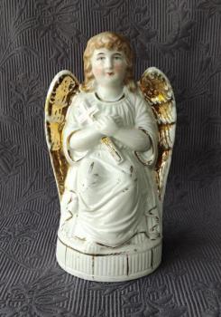 Svatá / sakrální porcelánová soška  Svatá / sakrální porcelánová soška