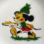 Smaltovaný talíř hluboký, dětský motiv, zn. Sfinx  Smaltovaný talíř hluboký, dětský motiv, zn. Sfinx