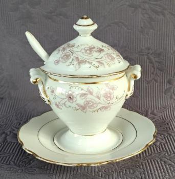 Omáčník se lžičkou Omáčník se lžičkou