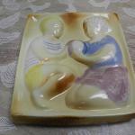 Reliéf, chlapec a dívka - Keramia, Znojmo Reliéf, chlapec a dívka - Keramia, Znojmo