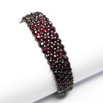 Granátový náramek Granátový náramek