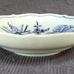 Miska III., cibulový vzor, zn. Míšeň  Miska III., cibulový vzor, zn. Míšeň