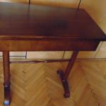 Stolek malý Biedermeier Stolek malý Biedermeier