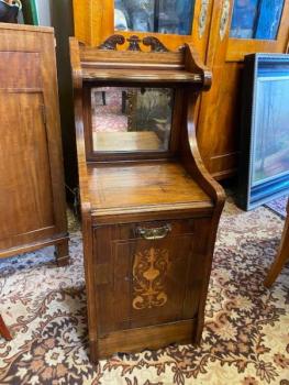 Botník-uhlák  Botník-uhlák