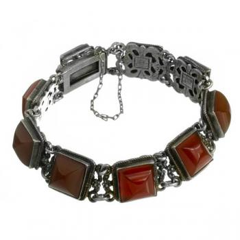 Stříbrný náramek s karneolem Stříbrný náramek s karneolem
