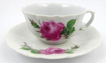 Míšeň - Šálek s květy růží Míšeň - Šálek s květy růží