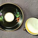 Šálek s podšálkem, ruční malba, 19. stol. Šálek s podšálkem, ruční malba, 19. stol.