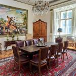 Soubor 10 starožitných židlí Ludvík XVI. Soubor 10 starožitných židlí Ludvík XVI.