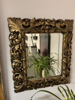 Starožitné zrcadlo Starožitné zrcadlo