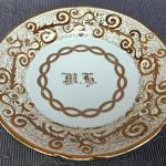 Talíř s monogramem, zn. P&L (Ostrov u Karl.Varů)  Talíř s monogramem, zn. P&L (Ostrov u Karl.Varů)