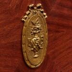 Televizní skříň s mramorovou deskou  Televizní skříň s mramorovou deskou