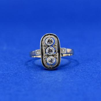 Zlatý art deco prsten s brilianty Zlatý art deco prsten s brilianty