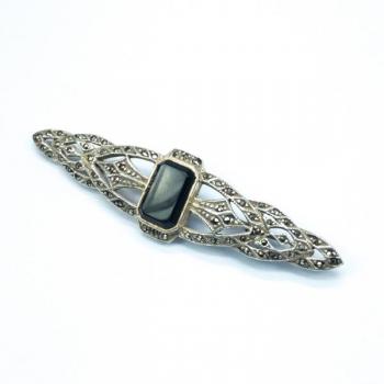 Stříbrná brož s markazity a onyxem, Stříbrná brož s markazity a onyxem,