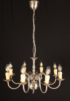 Nízký osmiramenný lustr z bílé mosazi Nízký osmiramenný lustr z bílé mosazi