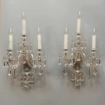 Párové tereziánské nástěnné lampy s křišťály Párové tereziánské nástěnné lampy s křišťály