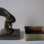 Dóza se zajícem ve stylu Art deco Dóza se zajícem ve stylu Art deco