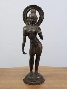 Bronzová chrámová socha na lotosovém podstavci Bronzová chrámová socha na lotosovém podstavci