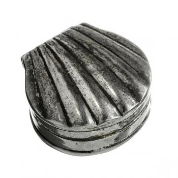 Stříbrná lékovka ve tvaru mušle Stříbrná lékovka ve tvaru mušle