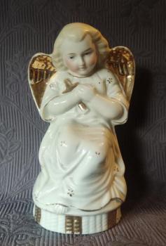 Svatá / sakrální porcelánová soška  Svatá / sakrální porcelánová soška