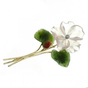 Zlatá brož ve tvaru květiny Zlatá brož ve tvaru květiny