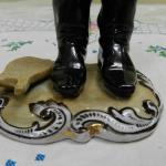 Figurální porcelánové škrtátko - Čechy, 19. stol. Figurální porcelánové škrtátko - Čechy, 19. stol.