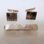 Stříbrné manžetové knoflíky a spona do kravaty  Stříbrné manžetové knoflíky a spona do kravaty