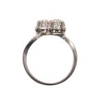 Platinový prsten s diamanty 0,98 ct - certifikován Platinový prsten s diamanty 0,98 ct - certifikován