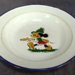 Smaltovaný talíř hluboký, dětský motiv, zn. Sfinx  Smaltovaný talíř hluboký, dětský motiv, zn. Sfinx
