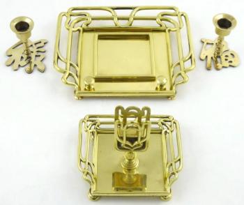 Mosazná stolní čínská souprava Mosazná stolní čínská souprava