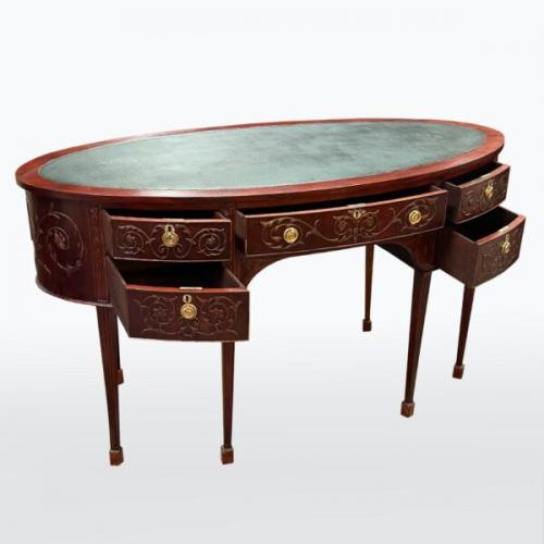 Oválný prostorový psací stůl, 1900 Oválný prostorový psací stůl, 1900