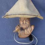 Lampička-Číňan-dřevořezba, zn. Gundel, dat.1941 Lampička-Číňan-dřevořezba, zn. Gundel, dat.1941