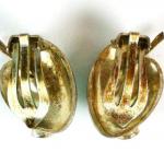 Stříbrná souprava, Brož a náušnice Stříbrná souprava, Brož a náušnice