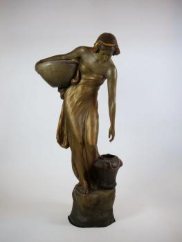 Secesní plastika ženy - Goldscheider Secesní plastika ženy - Goldscheider