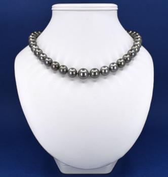 Perlový Tahiti náhrdelník se zlatým uzávěrem Perlový Tahiti náhrdelník se zlatým uzávěrem