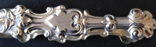 Postříbřené kleštičky z období biedermeier Postříbřené kleštičky z období biedermeier