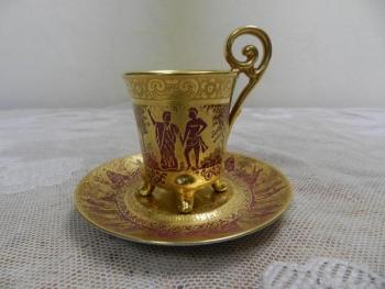 Empírový zlacený hrnek na nožičkách - Karlsbad Empírový zlacený hrnek na nožičkách - Karlsbad