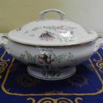 Ručně malovaná terina - Thun, Klášterec, 19. stol. Ručně malovaná terina - Thun, Klášterec, 19. stol.