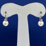 Zlaté náušnice s perlami a brilianty, Au 750/1000/ 3,75 g Zlaté náušnice s perlami a brilianty, Au 750/1000/ 3,75 g