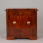 Skříňka biedermeier Skříňka biedermeier