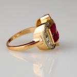 Zlatý prsten s rubíny a diamanty Zlatý prsten s rubíny a diamanty