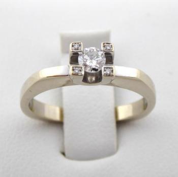 Prsten z bílého zlata s diamanty - 0,22 ct Prsten z bílého zlata s diamanty - 0,22 ct