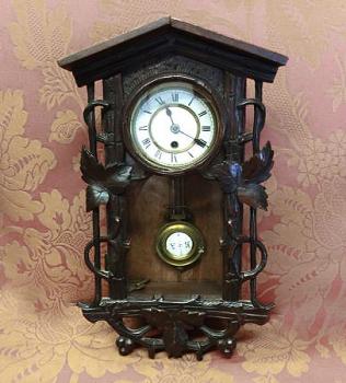 Miniaturní hodiny V 29cm Miniaturní hodiny V 29cm